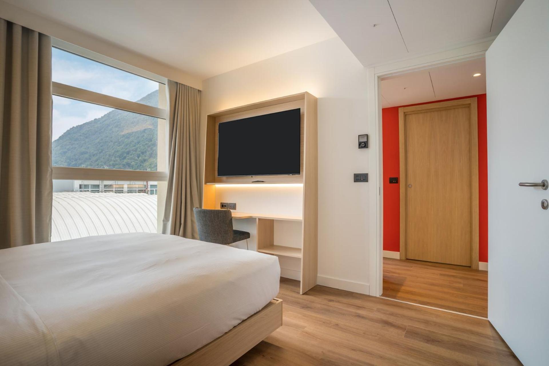 Hampton By Hilton Locarno Hotel Losone Ngoại thất bức ảnh