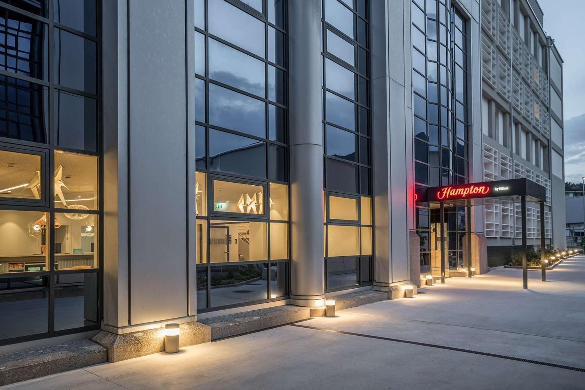 Hampton By Hilton Locarno Hotel Losone Ngoại thất bức ảnh