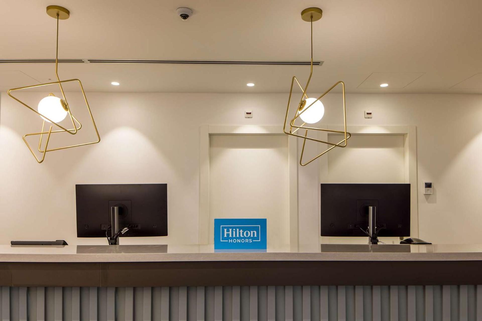 Hampton By Hilton Locarno Hotel Losone Ngoại thất bức ảnh