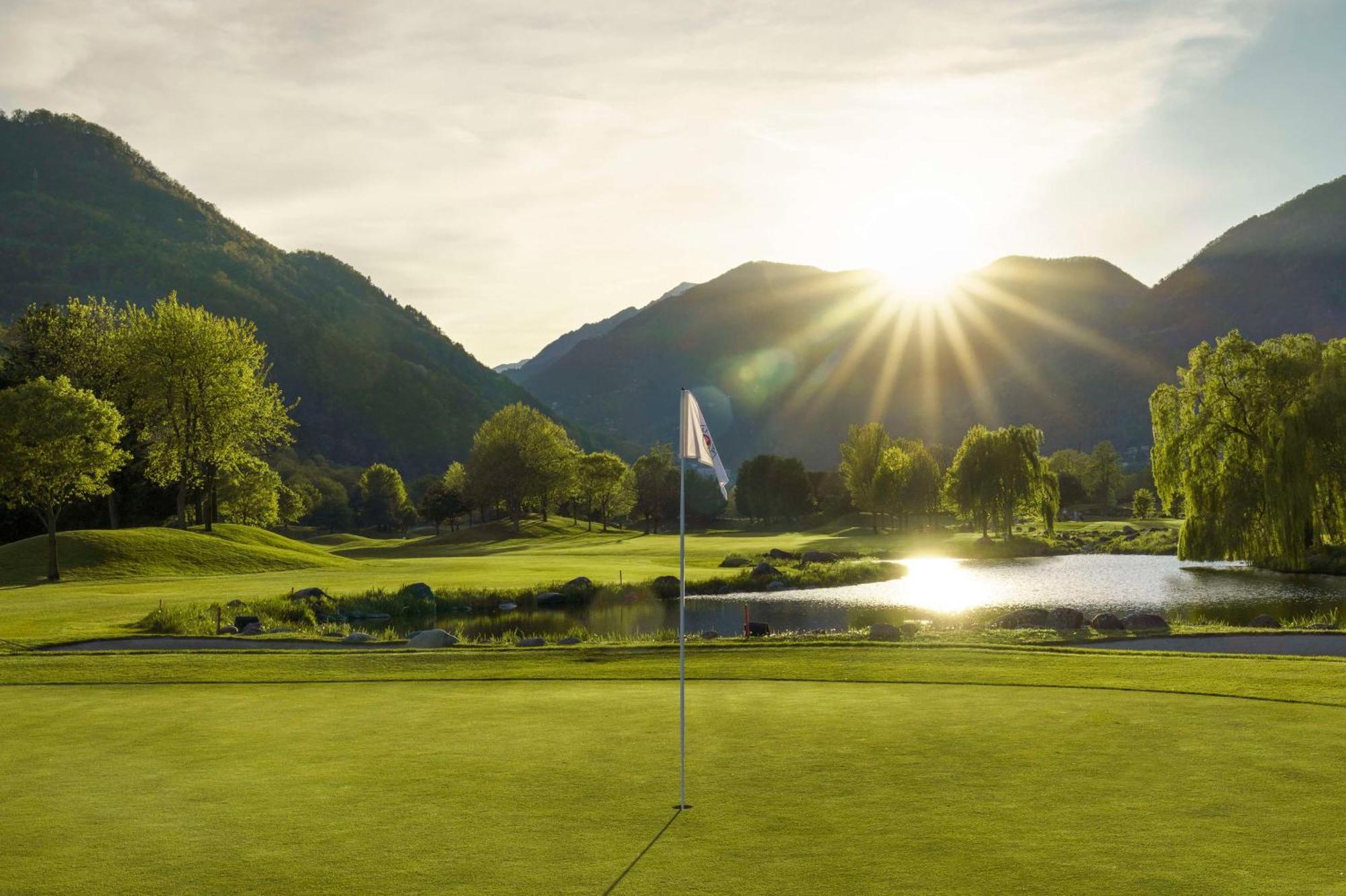 Hampton By Hilton Locarno Hotel Losone Ngoại thất bức ảnh