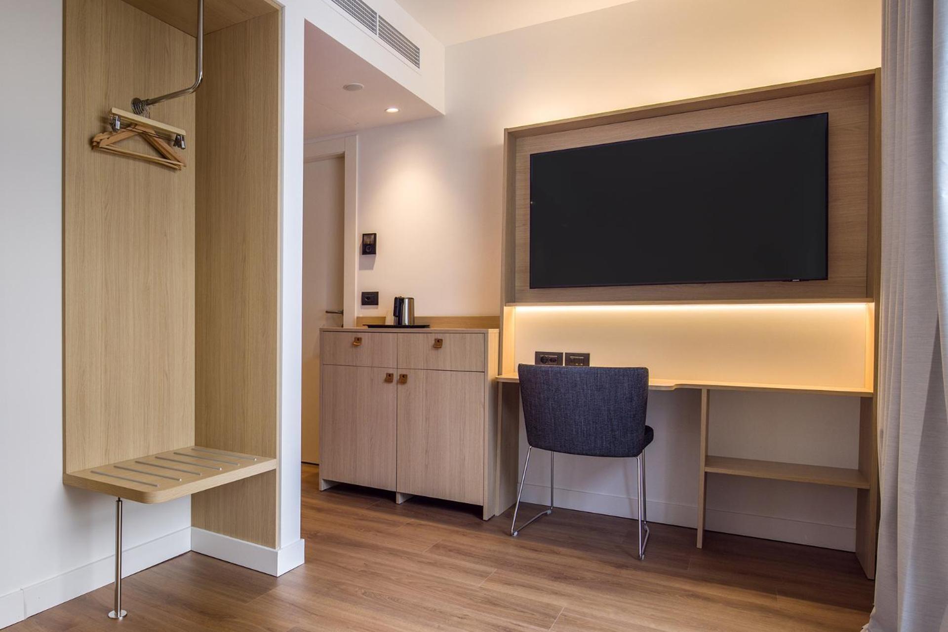 Hampton By Hilton Locarno Hotel Losone Ngoại thất bức ảnh